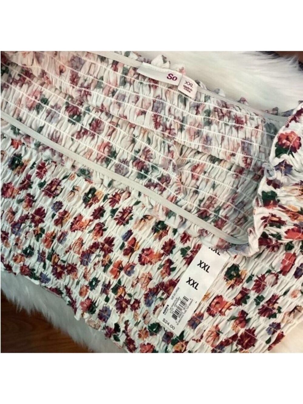 SO Smocked tube top Woman’s Juniors XXL multi colored floral pattern - Picture 9 of 13